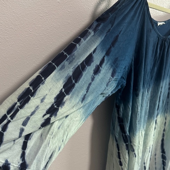 Blue Dip-Dye Cold Shoulder Long Sleeve Top - Picture 3 of 12
